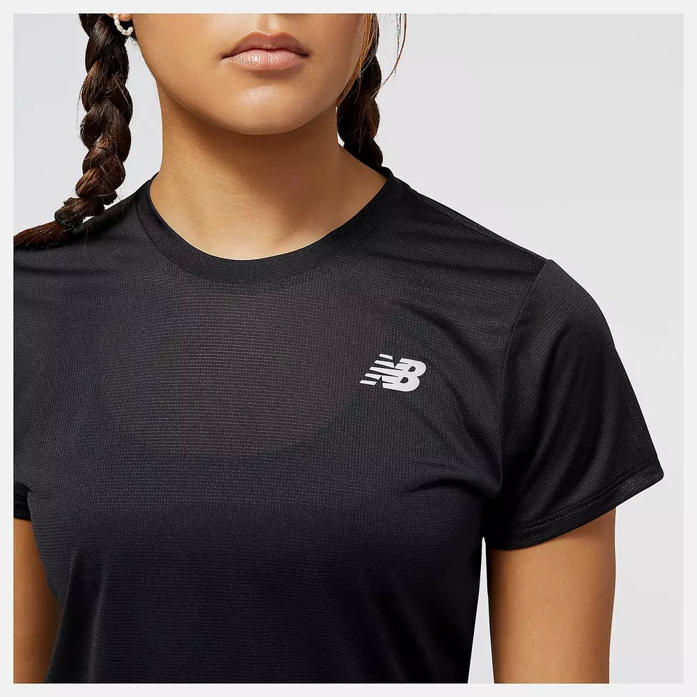 T-Shirts-Top: New Balance Accelerate Κοντομάνικη Γυναικεία Αθλητική Μπλούζα  Μαύρη (WT23222-BK)
